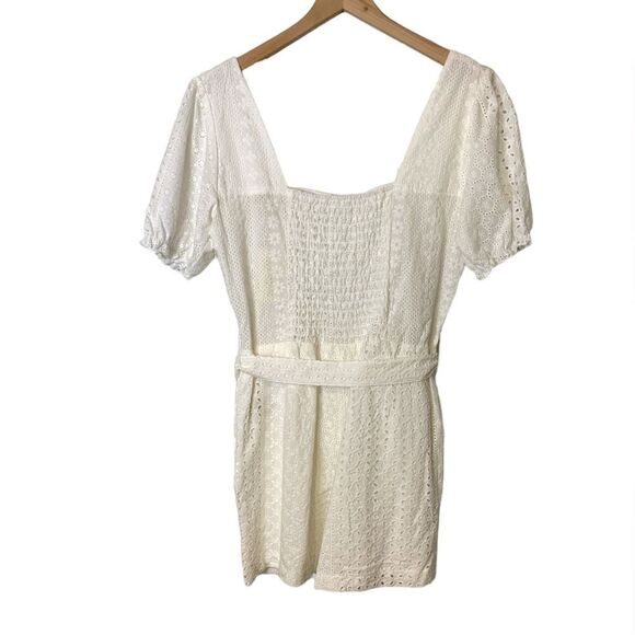 NWT REVOLVE BLANKNYC Puff Sleeve Romper in Downtown Vibes. Size Large - Picture 6 of 8